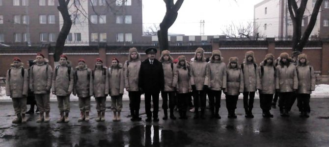 Московские юнармейцы проводили призывников-москвичей на военную службу